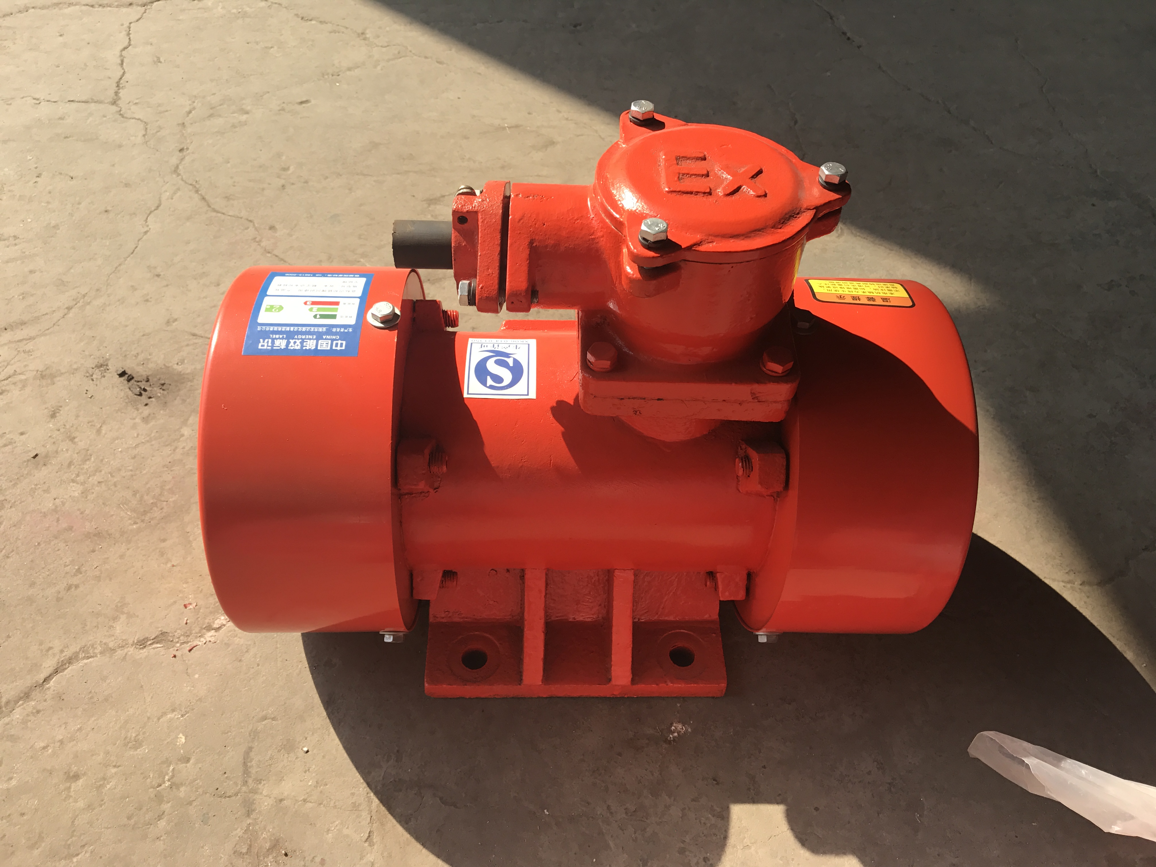 防爆振動(dòng)電機(jī)的防爆標(biāo)志?“AT”“BT”“CT”有什么區(qū)別？